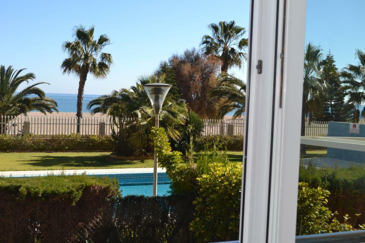 Primera Linea Playa Apartamento *